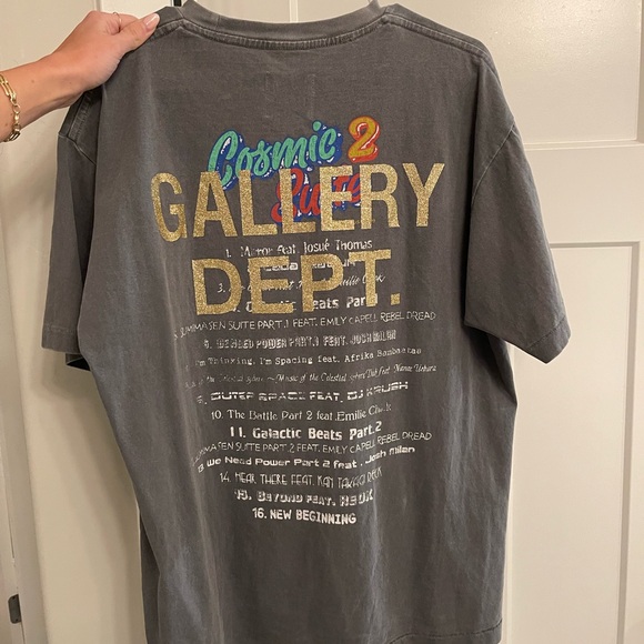 Cosmic Suite 2 Graphic T-Shirt - Gray - Picture 2 of 3